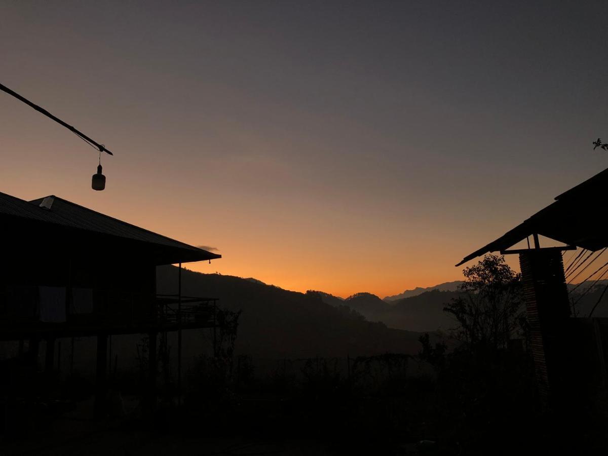 Do Gu Homestay Mu Cang Chai Esterno foto