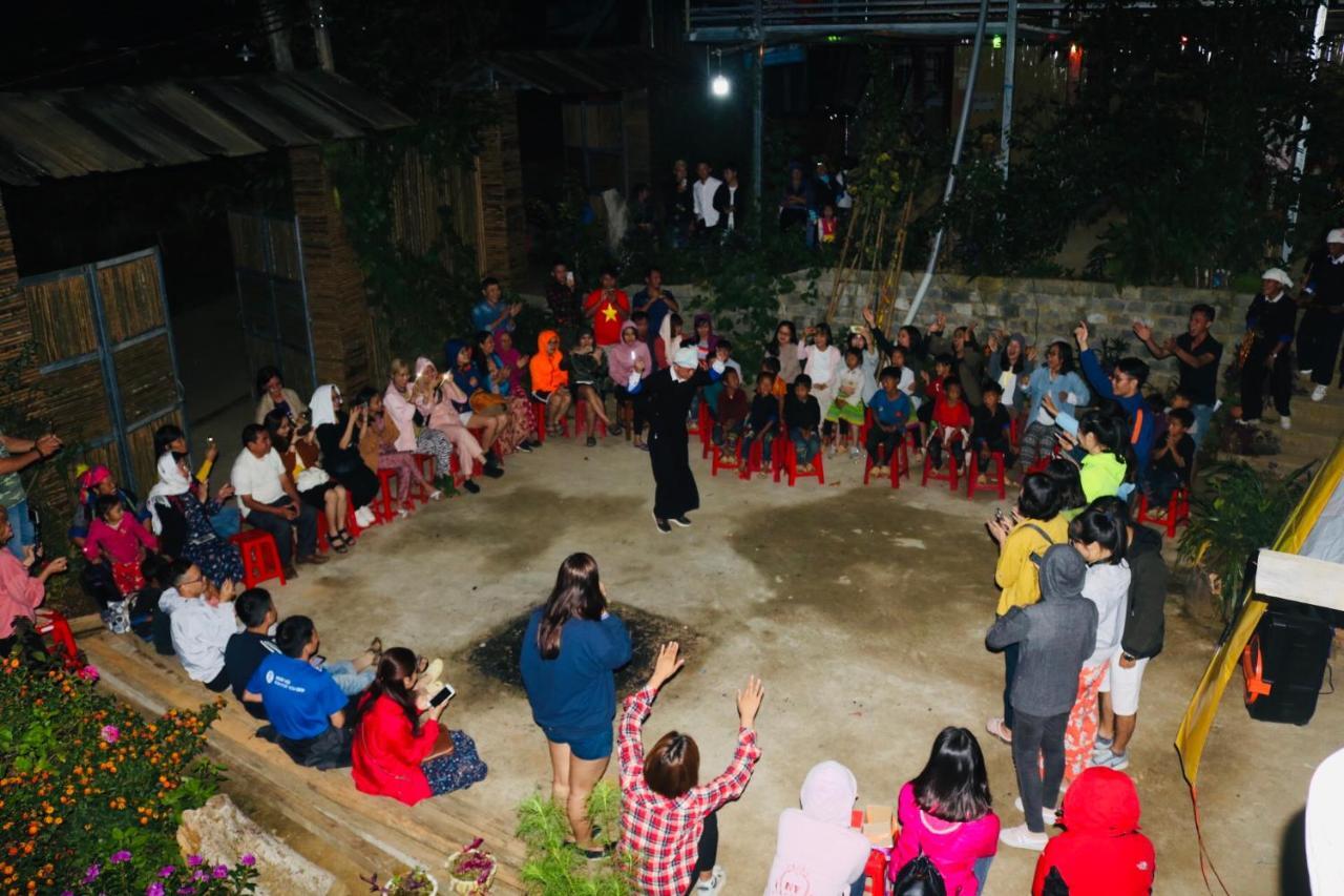 Do Gu Homestay Mu Cang Chai Esterno foto